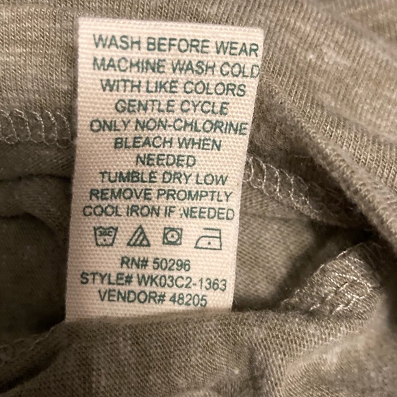 👚(bundle 4 items w/👚for $16) Beer Buddy ripped T-top - Picture 10 of 12